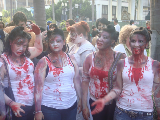 251_-_Downtown_Zombie_Walk